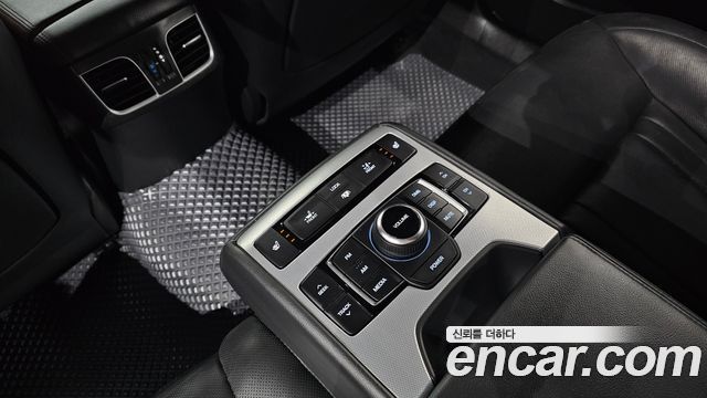 Genesis G80 3.3 GDI AWD Premium Luxury 2017 — фото 18