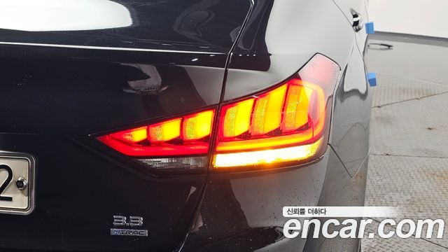 Genesis G80 3.3 GDI AWD Premium Luxury 2017 — фото 23
