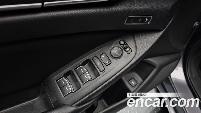 Honda Accord (X) 2.0 Hybrid Touring 2018 — фото 16
