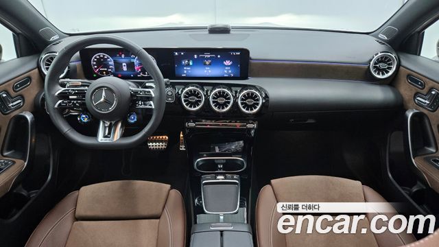 Mercedes-Benz A-Class (W177) AMG A45 4MAITC+ Hatchback 2025 — фото 7