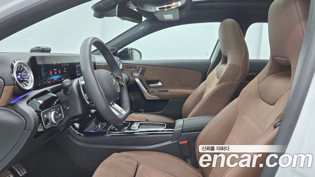 Mercedes-Benz A-Class (W177) AMG A45 4MAITC+ Hatchback 2025 — фото 18