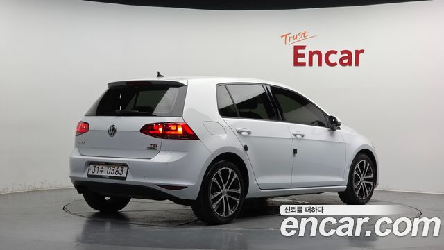 Volkswagen Golf (VII) 1.4 TSI Premium 2016 — фото 2