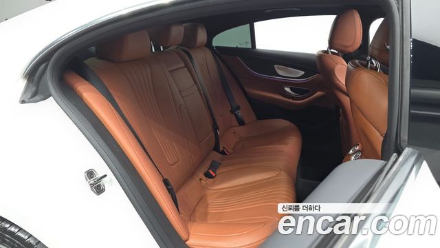 Mercedes-Benz CLS-Class (C257) CLS300d 4MATIC 2023 — фото 11