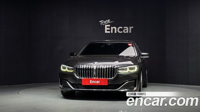 BMW 7 Series (G11) 730d xDrive Design Pure Excellence 2021 — фото 3