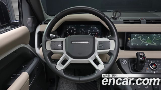 Land Rover Defender (L663) 110 D250 S 2022 — фото 13