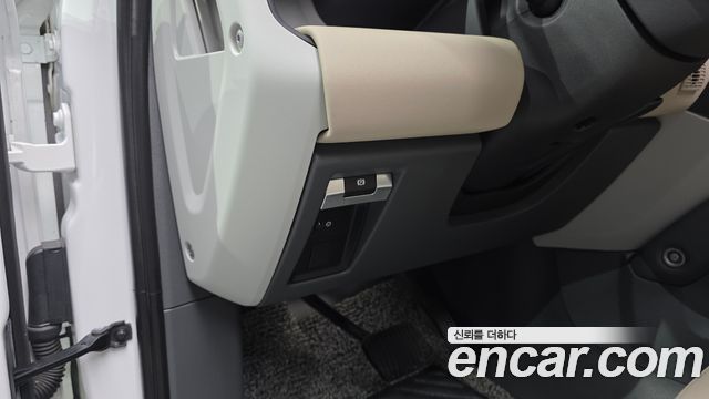 Land Rover Defender (L663) 110 D250 S 2022 — фото 30