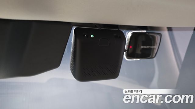 Land Rover Defender (L663) 110 D250 S 2022 — фото 32