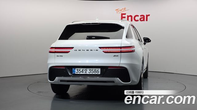 Genesis GV70 2.2 Diesel AWD 2023 — фото 4