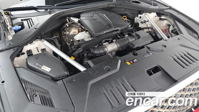 Genesis GV70 2.2 Diesel AWD 2023 — фото 6