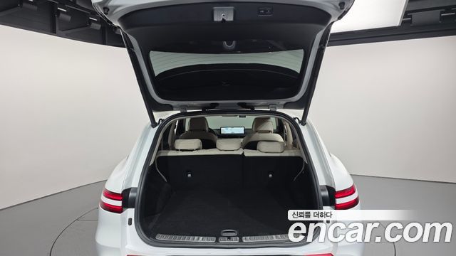 Genesis GV70 2.2 Diesel AWD 2023 — фото 24