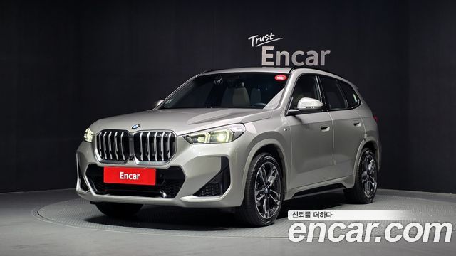 BMW X1 (U11) xDrive 20i M Sport 2025 — фото 1