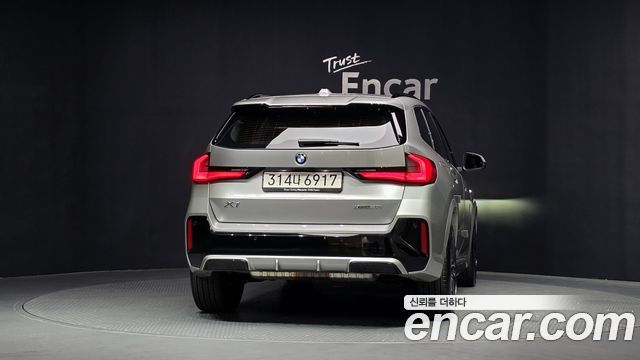 BMW X1 (U11) xDrive 20i M Sport 2025 — фото 4