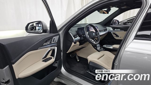 BMW X1 (U11) xDrive 20i M Sport 2025 — фото 10