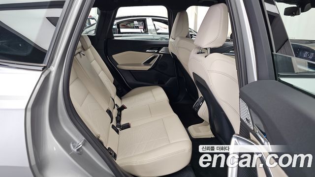BMW X1 (U11) xDrive 20i M Sport 2025 — фото 12