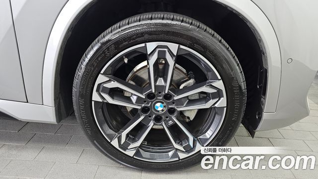 BMW X1 (U11) xDrive 20i M Sport 2025 — фото 21
