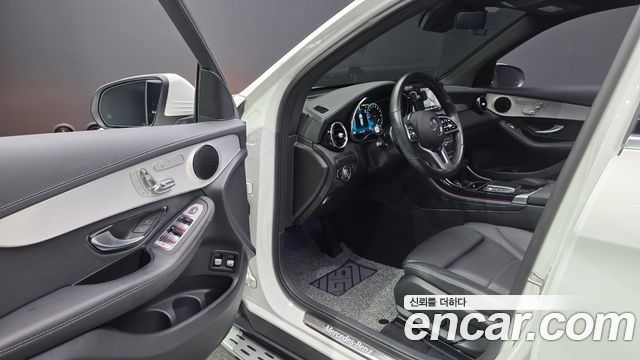 Mercedes-Benz GLC-Class (X253) GLC300e 4MATIC 2021 — фото 10
