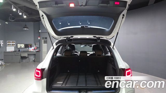 Mercedes-Benz GLC-Class (X253) GLC300e 4MATIC 2021 — фото 24
