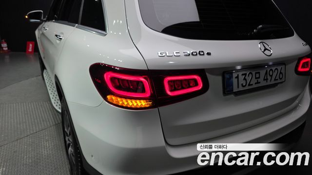 Mercedes-Benz GLC-Class (X253) GLC300e 4MATIC 2021 — фото 29