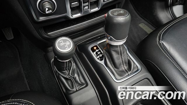 Jeep Wrangler (JL) 2.0 Overland Power Top 4Door 4xe 2022 — фото 9