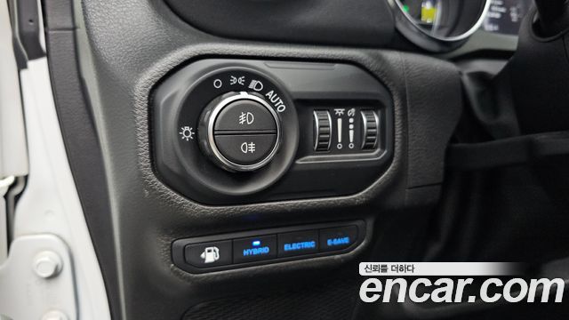 Jeep Wrangler (JL) 2.0 Overland Power Top 4Door 4xe 2022 — фото 17