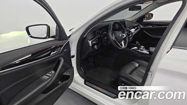 BMW 5 Series (G30) 530i Luxury Plus 2019 — фото 10