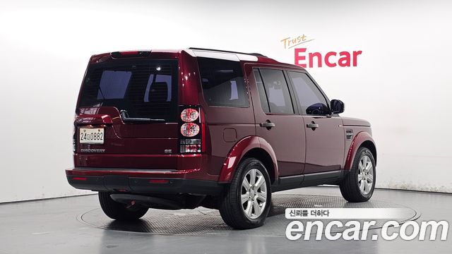 Land Rover Discovery 4 3.0 SDV6 SE 2016 — фото 2