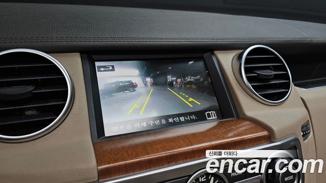 Land Rover Discovery 4 3.0 SDV6 SE 2016 — фото 15
