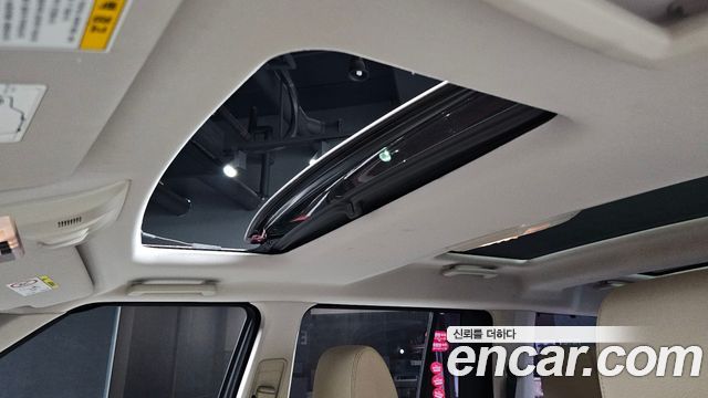 Land Rover Discovery 4 3.0 SDV6 SE 2016 — фото 19