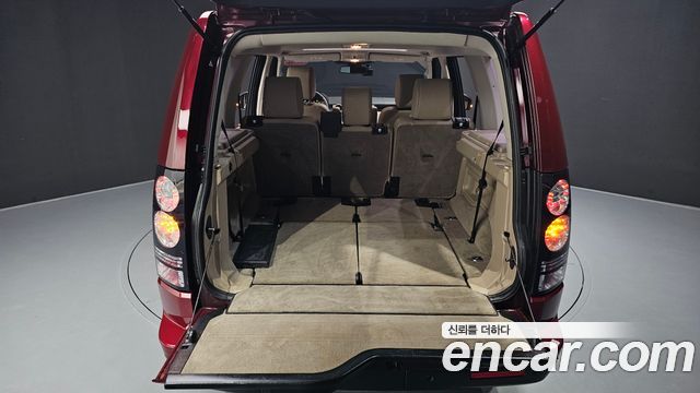 Land Rover Discovery 4 3.0 SDV6 SE 2016 — фото 20