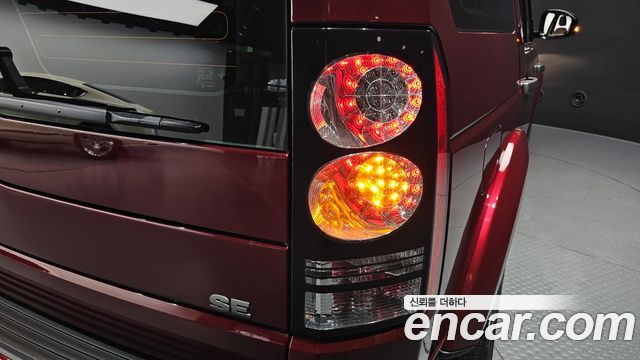 Land Rover Discovery 4 3.0 SDV6 SE 2016 — фото 23