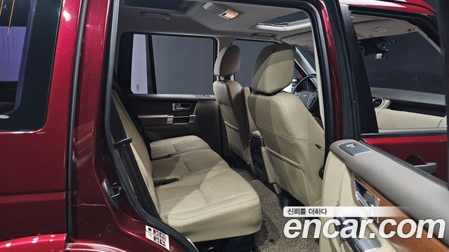 Land Rover Discovery 4 3.0 SDV6 SE 2016 — фото 26