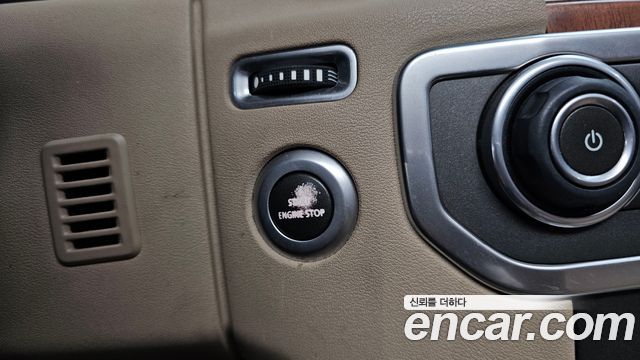 Land Rover Discovery 4 3.0 SDV6 SE 2016 — фото 27