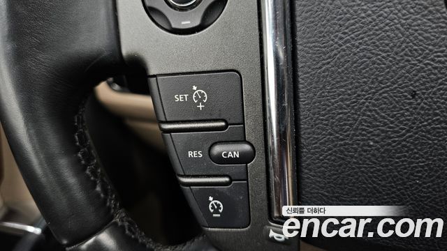 Land Rover Discovery 4 3.0 SDV6 SE 2016 — фото 29