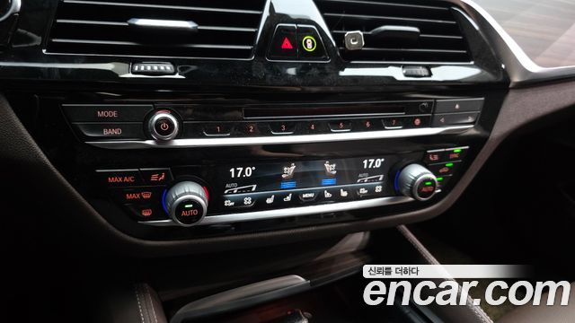 BMW 6 Series GT (G32) 640i xDrive Luxury 2019 — фото 17