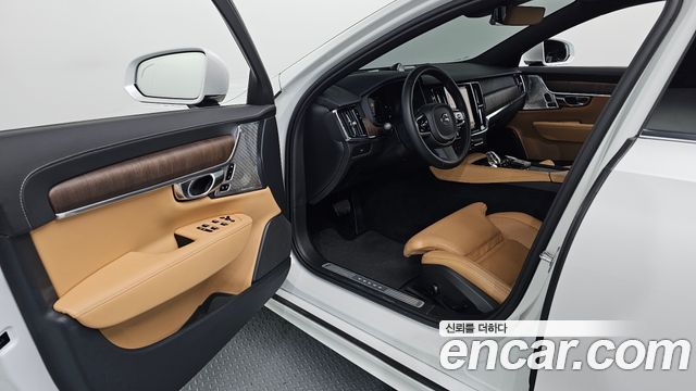 Volvo S90 B6 AWD Ultimate Bright 2023 — фото 10
