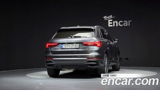Audi Q3 (F3) 35 TDI Quattro Premium 2023 — фото 4
