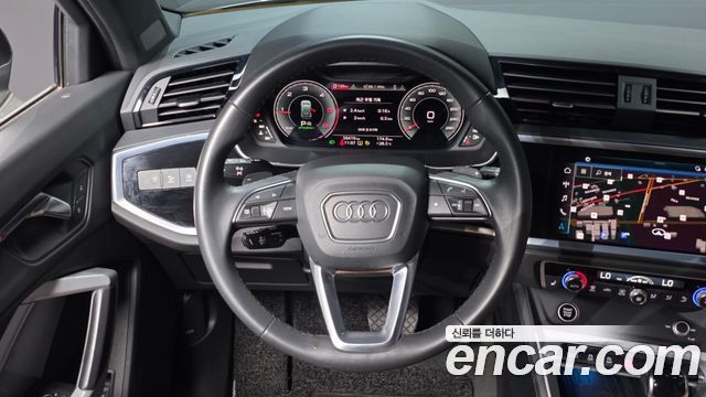 Audi Q3 (F3) 35 TDI Quattro Premium 2023 — фото 13