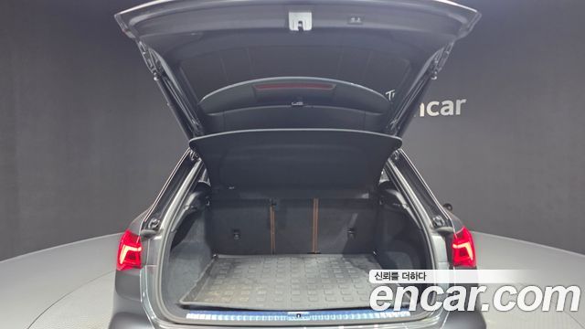 Audi Q3 (F3) 35 TDI Quattro Premium 2023 — фото 20