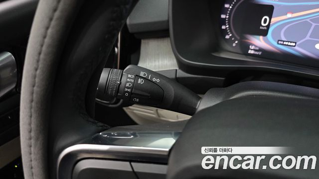 Volvo XC40 B4 Ultimate Bright 2023 — фото 28