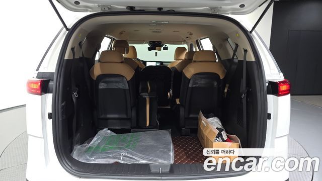 Kia Carnival (IV) Gasoline 11-Seater Prestige 2023 — фото 20