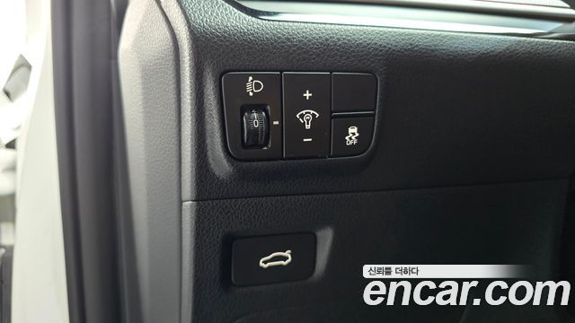 Kia K5 (III) 2.0 Prestige 2024 — фото 27