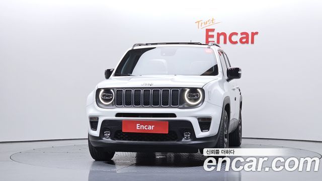 Jeep Renegade 1.3 Limited 2023 — фото 3