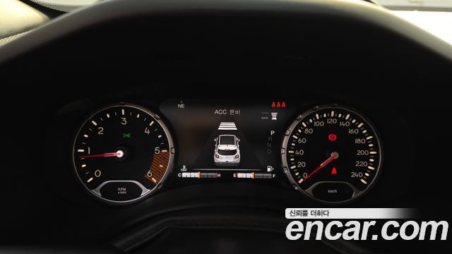 Jeep Renegade 2.0 Diesel Limited High AWD 2019 — фото 8