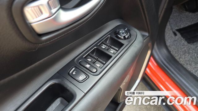 Jeep Renegade 2.0 Diesel Limited High AWD 2019 — фото 30