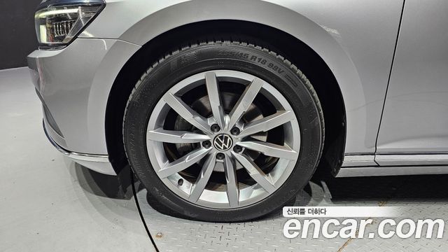 Volkswagen Passat GT (B8) 2.0 TDI Prestige 2021 — фото 5