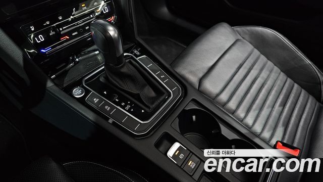 Volkswagen Passat GT (B8) 2.0 TDI Prestige 2021 — фото 9