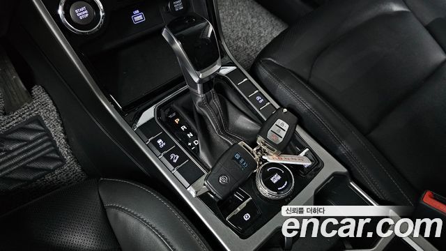 KG Mobility (SsangYong) Beautiful Korando Gasoline 1.5 2WD C5 Plus 2021 — фото 9