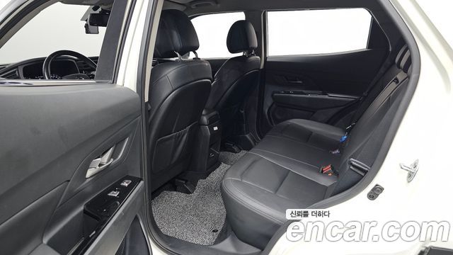 KG Mobility (SsangYong) Beautiful Korando Gasoline 1.5 2WD C5 Plus 2021 — фото 11