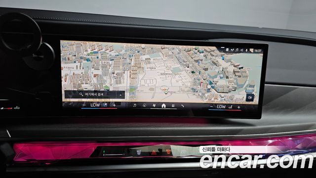 BMW 7 Series (G70) 740d xDrive Design Pure Excellence 2023 — фото 14
