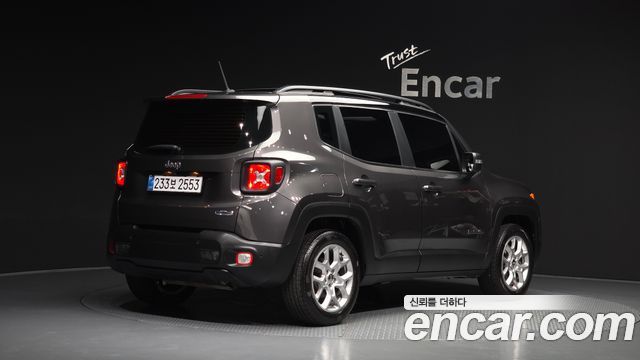Jeep Renegade 2.4 Longitude 2017 — фото 2
